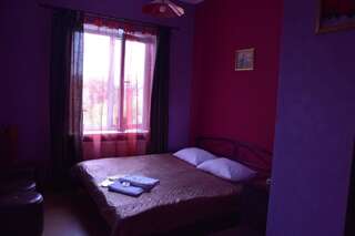 Отель Отель Кардинал Винница Двухместный номер с 1 кроватью и общей ванной комнатой-2