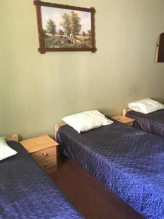 Отель Отель Кардинал Винница Трехместный номер эконом-класса-1