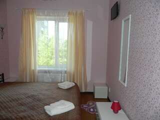 Отель Отель Кардинал Винница Стандартный двухместный номер с 1 кроватью-4